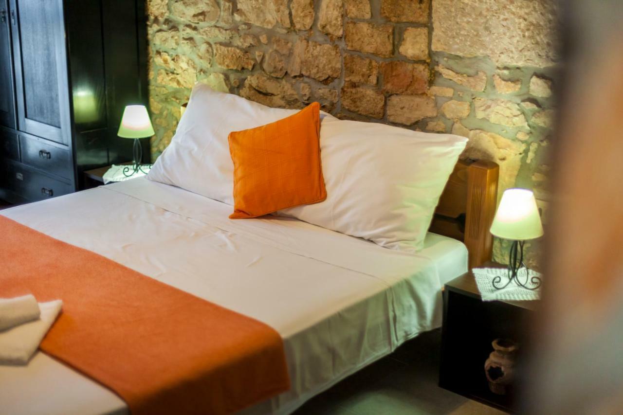 Apartments Nella Sveti Anton  Экстерьер фото
